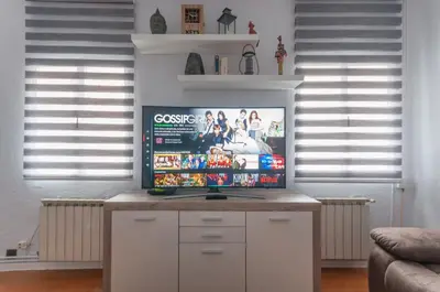 Una televisión o centro de entretenimiento en 21 Gumers