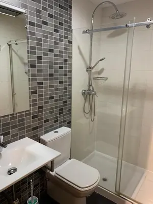 Un baño de Hostal Falfes