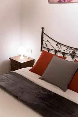 Cama o camas de una habitación en Un elegante piso para descubrir Madrid