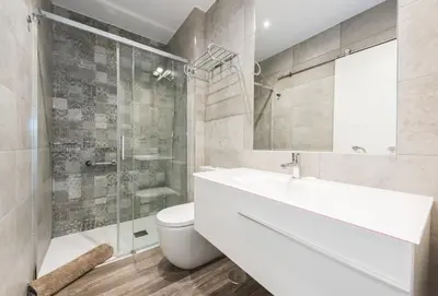 Un baño de PUERTA DEL SOL CITY CENTER IV C