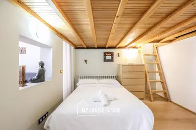 Cama o camas de una habitación en MyHouseSpain - Nuevo loft en Malasaña