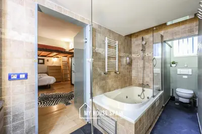 Un baño de MyHouseSpain - Nuevo loft en Malasaña