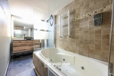 Un baño de MyHouseSpain - Nuevo loft en Malasaña