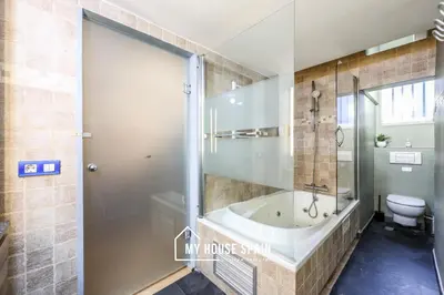 Un baño de MyHouseSpain - Nuevo loft en Malasaña