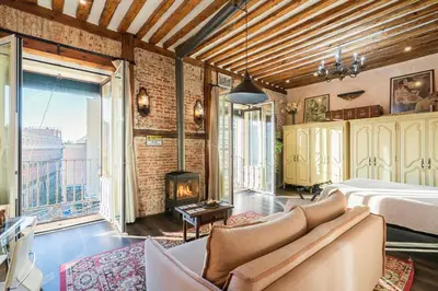 Zona de estar de 1851: Exceptional 19th century studio in Madrid