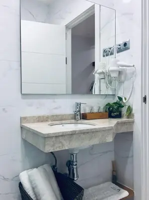 Un baño de Hostal Palacio Luna