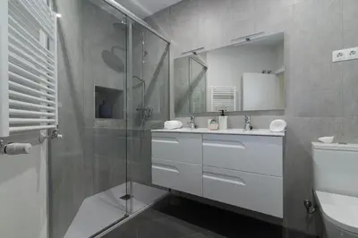 Un baño de Preciados Gran Via Luxury Callao