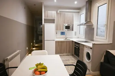 Una cocina o zona de cocina en For You Rentals Apartment TEMPORAL Madrid Paloma-La Latina PAL41