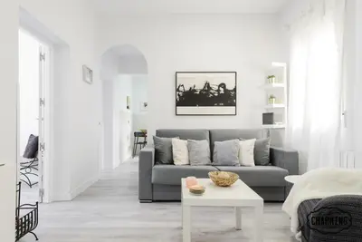 Zona de estar de Antiques Market - Apartamento de 3 dormitorios con Parking
