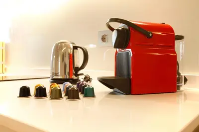 Utensilios para hacer té y café en Charming Malasaña