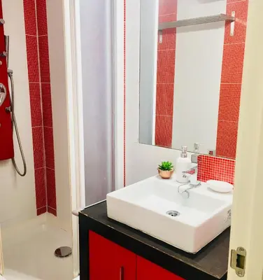 Un baño de CHUECA Apartamentos Noxi