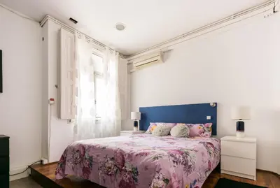 Cama o camas de una habitación en M&F 7 ROOMS/7 BATHROOMS OVER GRAN VIA