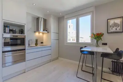 Una cocina o zona de cocina en Central Gran Via