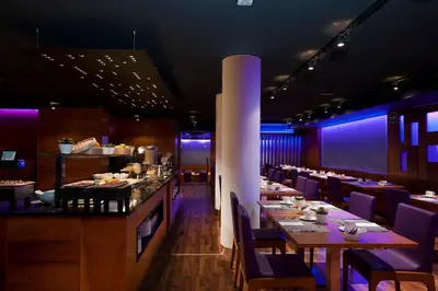 Un restaurante o sitio para comer en Exe Moncloa