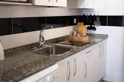 Una cocina o zona de cocina en Charming Vintage Studio in trendy Chueca