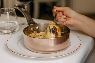 Comida en o cerca de este hotel