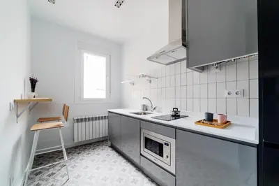 Una cocina o zona de cocina en Smartr Atocha Reina Sofia