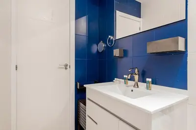 Un baño de Flamenco Style Apartment PALACIO REAL, La Latina
