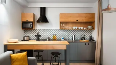 Una cocina o zona de cocina en Limehome Madrid Calle de la Madera - Digital Access
