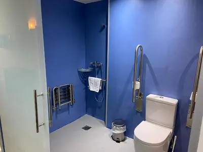 Un baño de Apartamentos Recoletos