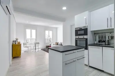 Una cocina o zona de cocina en Beautiful and comfortable flat in center of Madrid