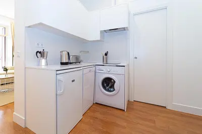 Una cocina o zona de cocina en FUENCARRAL