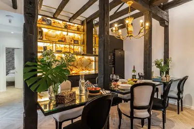 Comida en o cerca de este apartamento