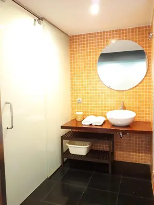 Un baño de Centro Atocha 01