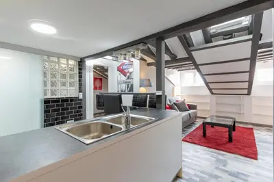 Una cocina o zona de cocina en Luna Apartment