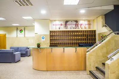 El vestíbulo o zona de recepción de Residencia Gómez Pardo