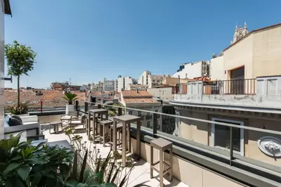 Un balcón o terraza de The Garden Suites