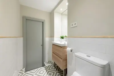 Un baño de Stylish Renewed 3min to Gran Via-2B2BT