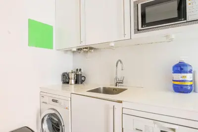 Una cocina o zona de cocina en Heima Retiro Park-Ibiza