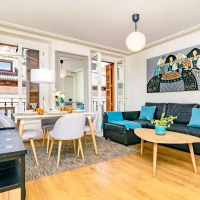 Luxurious Apartment in Calle Atocha by Batuecas