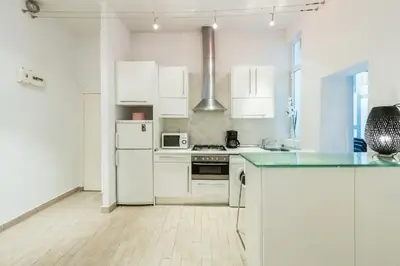 Una cocina o zona de cocina en Central Apartment Madrid 45m² PMR
