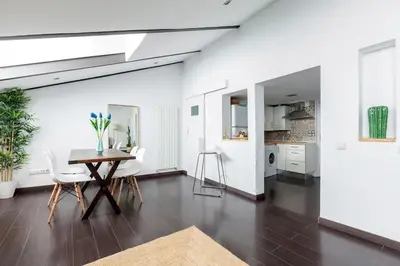 Una cocina o zona de cocina en Charming Apartment Madrid 57 m² + Internet