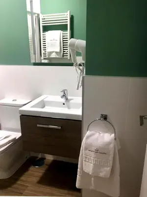 Un baño de New Point Opera