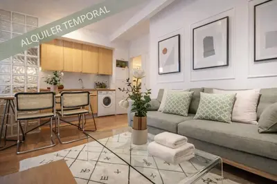 Una cocina o zona de cocina en Gran Vía Fomento Apartment