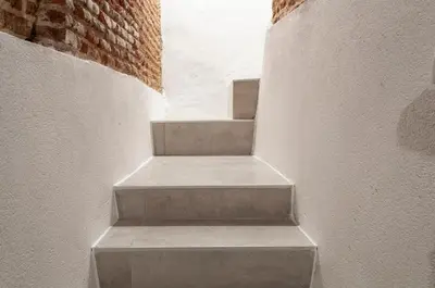 Plano de Luxury Apartment museum mile. Air condicioning