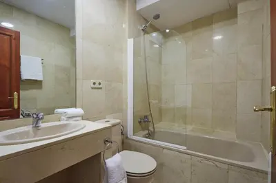 Un baño de LEEWAYS APARTMENT XXII in GRAN VÍA