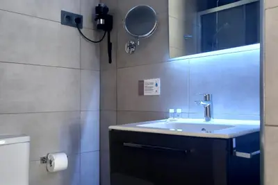 Un baño de Woohoo Rooms Hortaleza