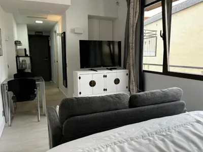 Una televisión o centro de entretenimiento en Inmejorable Ubicación en Madrid