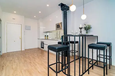 Una cocina o zona de cocina en Unbeatable views of Puerta del Sol by Batuecas