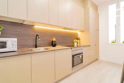 Una cocina o zona de cocina en Marvelous Duplex 3 Bedrooms in La Latina by Batuecas