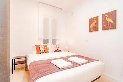 Cama o camas de una habitación en Marvelous Duplex 3 Bedrooms in La Latina by Batuecas