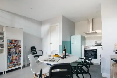 Una cocina o zona de cocina en HOMEABOUT RETIRO Apartment II
