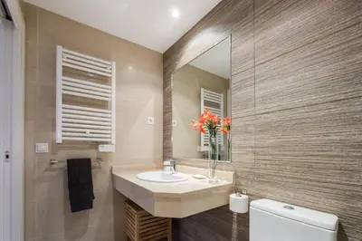 Un baño de M&F MALASAÑA