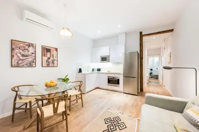 Una cocina o zona de cocina en NEW DESIGN APARTMENT BARRIO DE LAS LETRAS