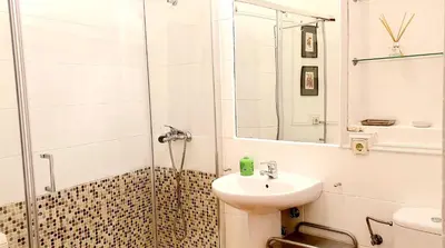 Un baño de Homelike Chueca