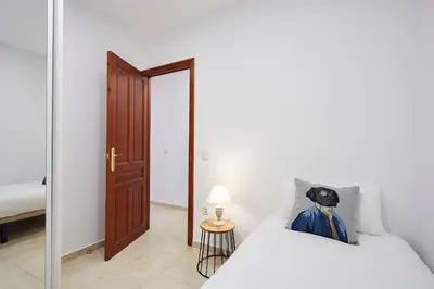 Cama o camas de una habitación en LEEWAYS APARTMENT XXV in GRAN VÍA